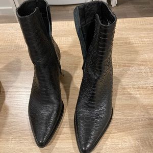 Matisse Caty Snake embossed leather cowboy boots- worn once